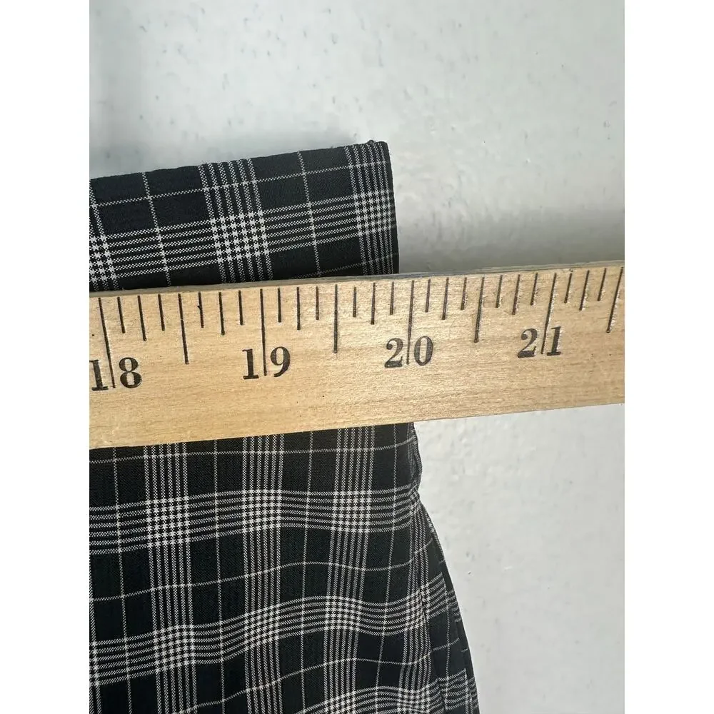 Greg Norman Men's Plaid Golf performance Shorts Grey Black Check Size 40